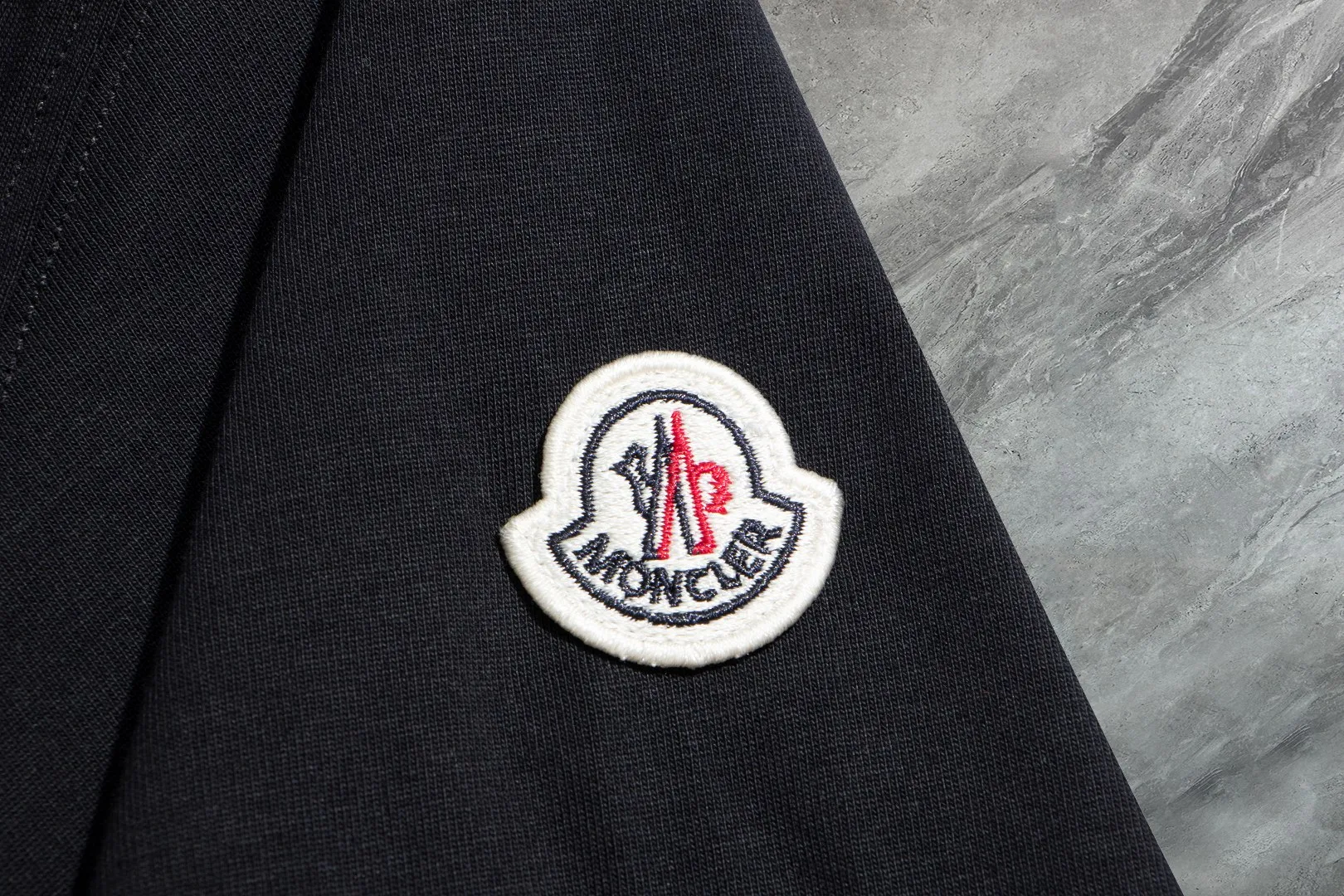 《Moncler~ 》2025New Arrival Quality T , Versatile Quality ！ ‼ 32 250G ‼ ， ， ， ， T 🤪 Sizes：S-M-L-XL-2XL ：Black，White， Same Style